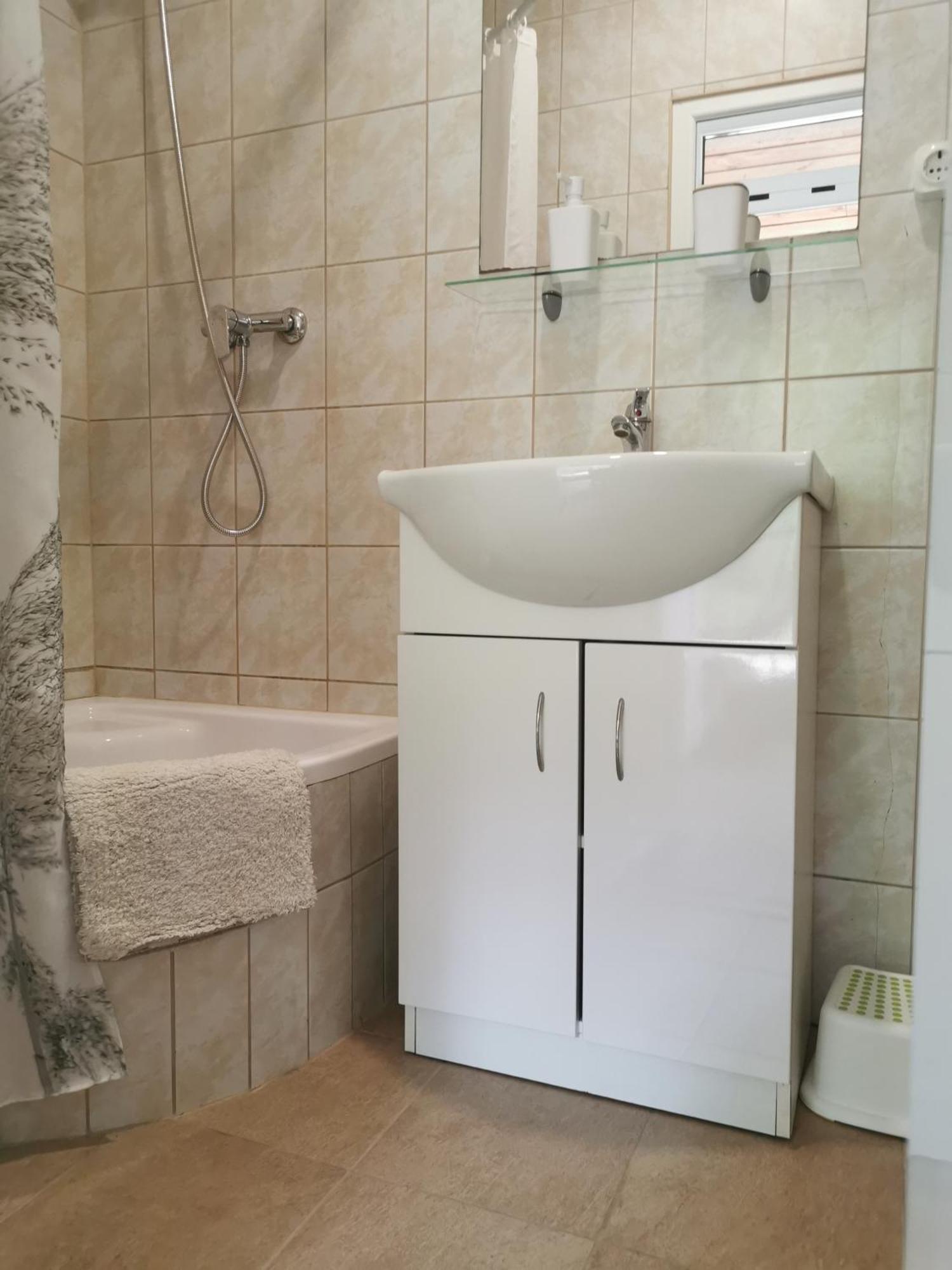 Gidran Major Hotel Újlengyel Buitenkant foto